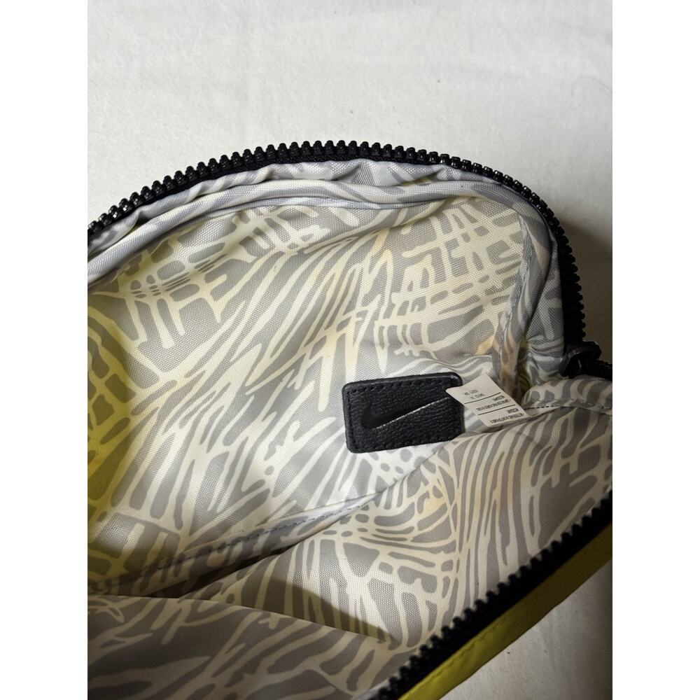 Nike Travel Pouch Bag With Outside Zipper Pocket 9”x6” Yellow Retro Sports - Picture 5 of 8